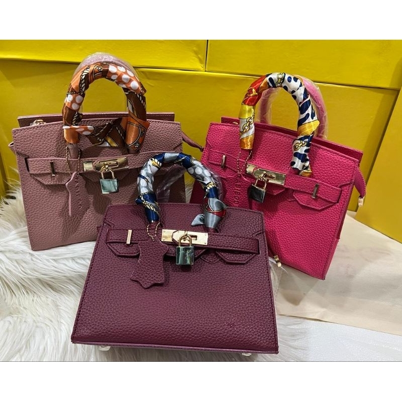 SlingBag Wanita Fashion /Tas Tenteng Wanita Bahan Kulit Jeruk/Tas Wanita ABIEGO Keren