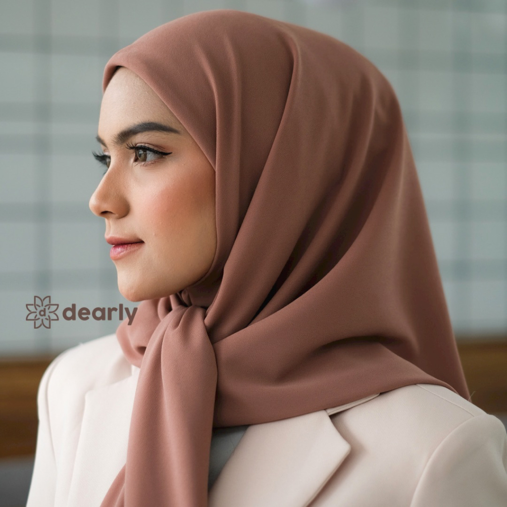 Dayana Instan Segi Empat Inner tali Hijab Instan Resleting Ceruty