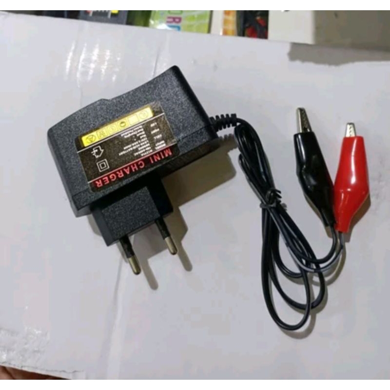 Adaptor Mini Lampu Charger Accu Aki