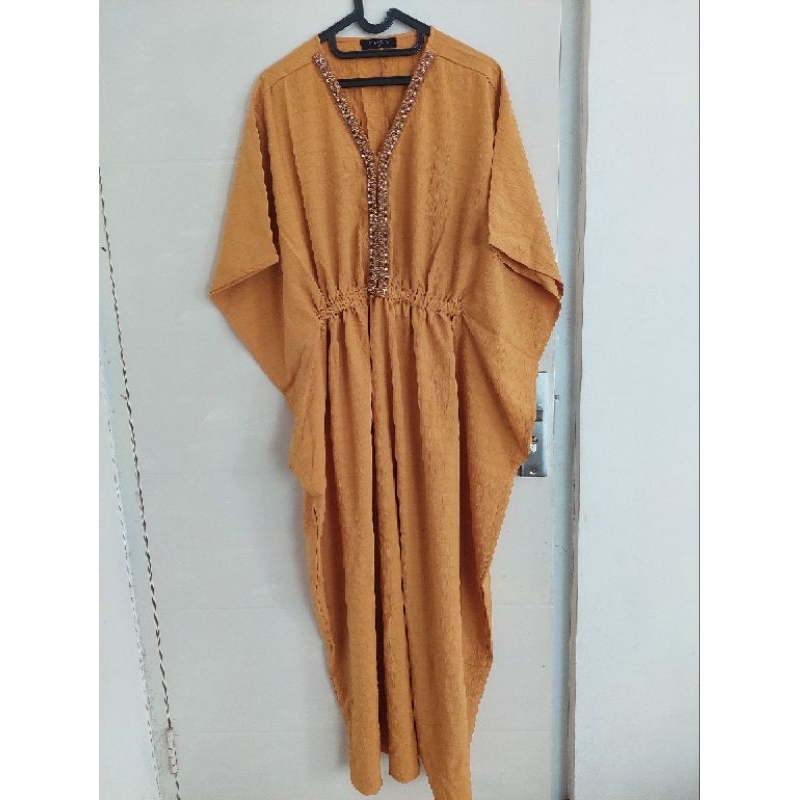 kaftan lebaran idul fitri idul fitri SIMPLICITY kondisi mulus preloved bisa kurang
