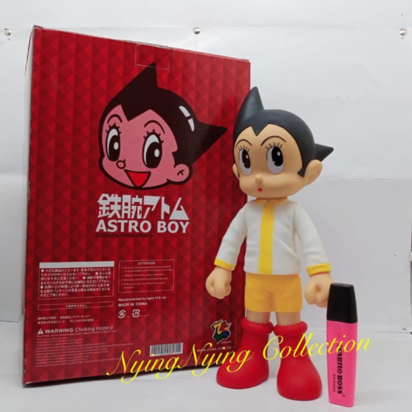 

Jual Figure Astro Boy Baju Putih Kuning Master Series 01 Box Limited