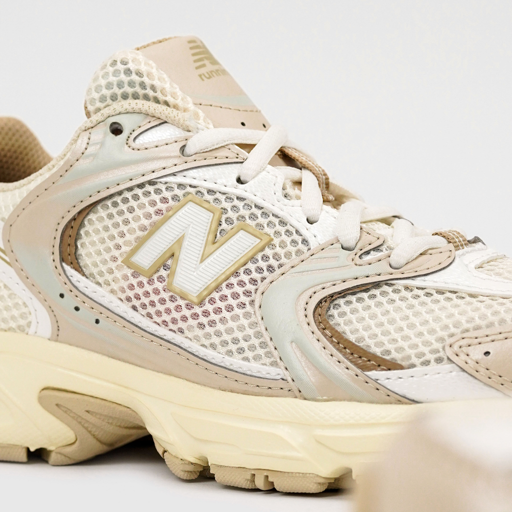 New Balance 530 Beige Angora