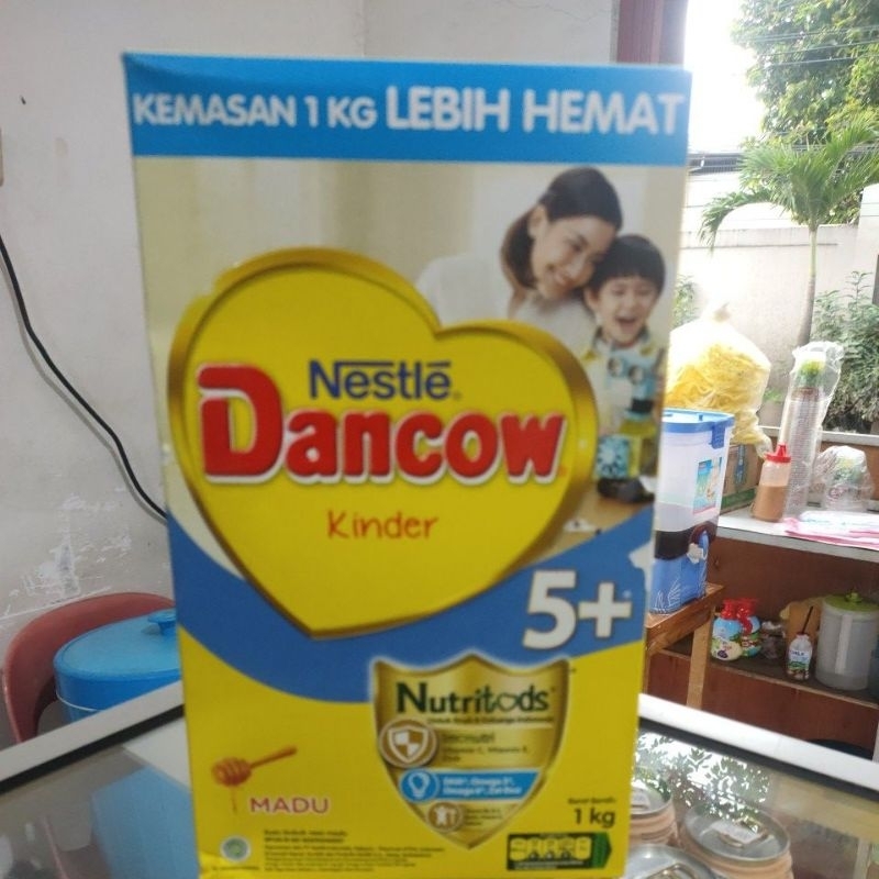 

dancow 5+ rasa madu 1kg exp september 2025