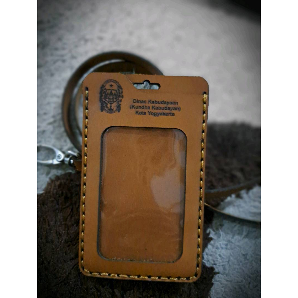 

Bion Leather BNA001 Id Card Kulit Sapi Asli Hand Made Name Tag Kulit Card Holder