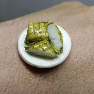 Magnet Kulkas Ketupat miniatur