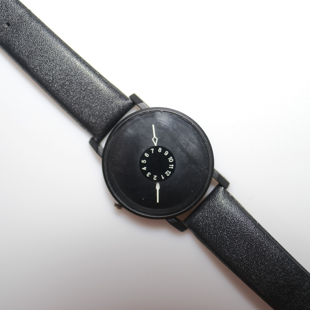 Jam Tangan Kulit Unisex Elegan Dial Simple 40mm
