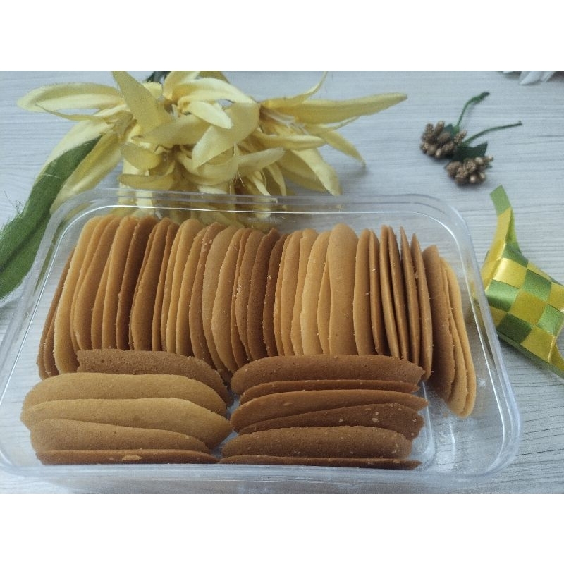 

Kue kering lebaran Cookies lebaran idul fitri Lidah kucing 200 grm 400 grm 500grm