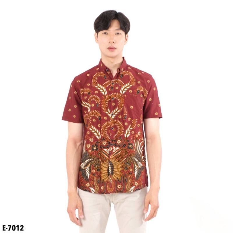 kemeja batik slim fit lengan pendek pria
