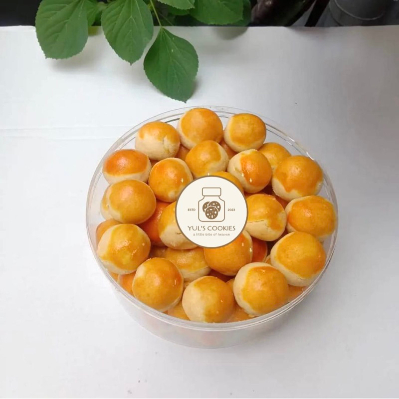 

KUE HAMPERS LEBARAN ISI 4 TOPLES
