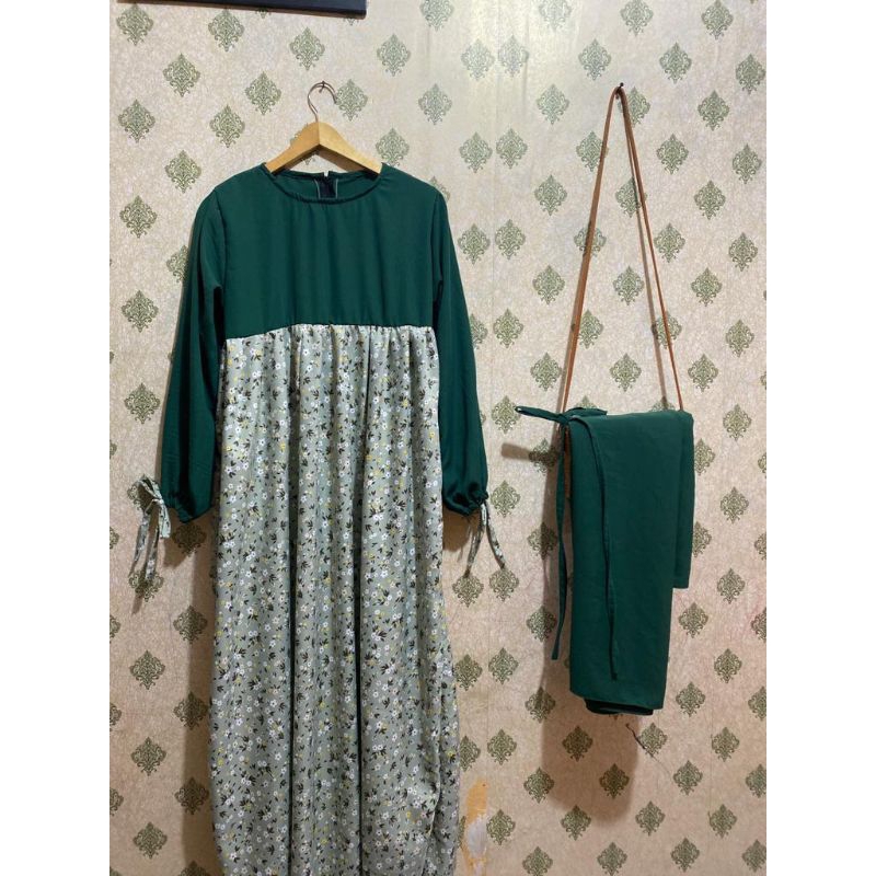 gamis motif bunga kombinasi polos