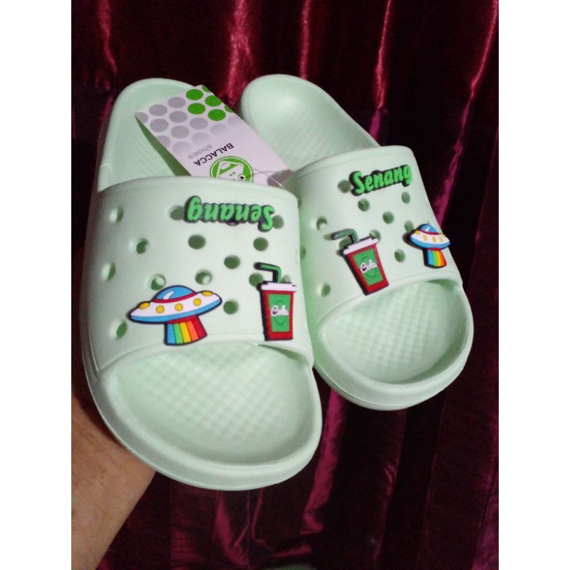 Sandal slop karet wanita ukuran tanggung motif gambar - gambar size 30 - 35