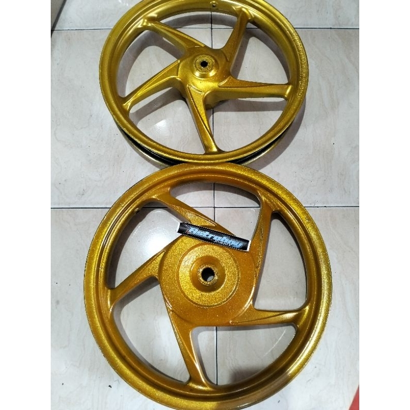 VELG VARIO 125 OLD RAPIANT CAT KUNING