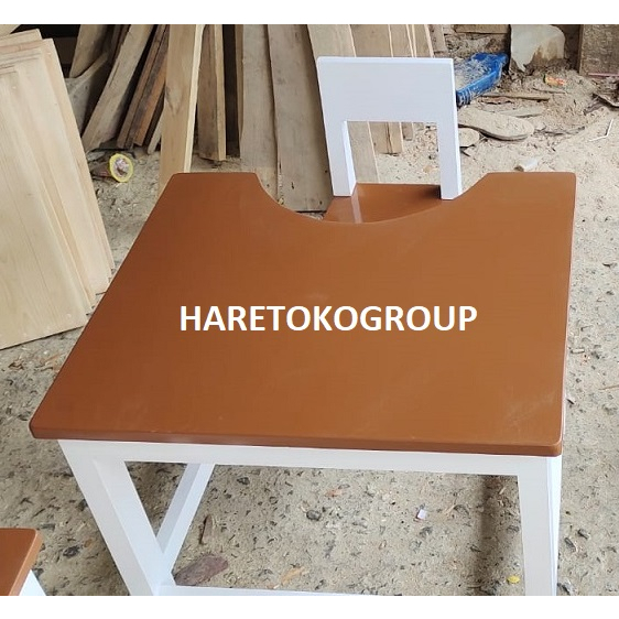 MEJA BELAJAR ANAK UK 70X60X55CM WARNA COKELAT PUTIH, TERDIRI DARI 1 MEJA DAN 1 KURSI