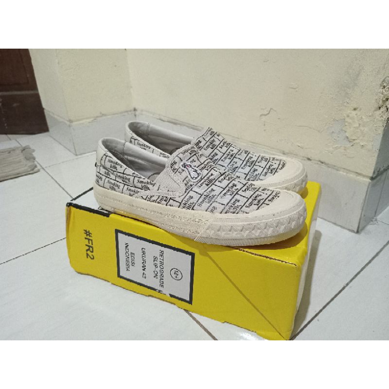 compass retrograde slip on fucking rabbits smoking kills indonesian edition