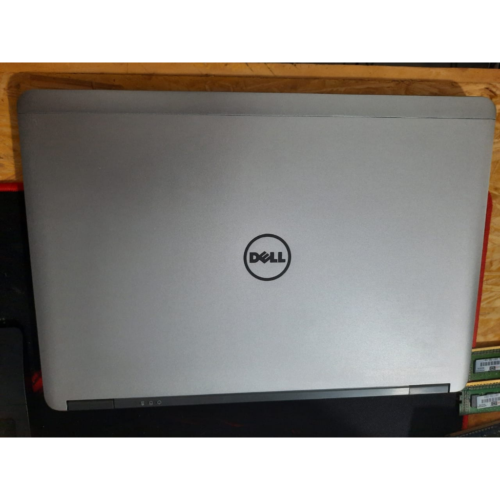 Laptop Dell Murah Latitude E7440 Core i7 Gen4 - 8GB - SSD 256 - Win10