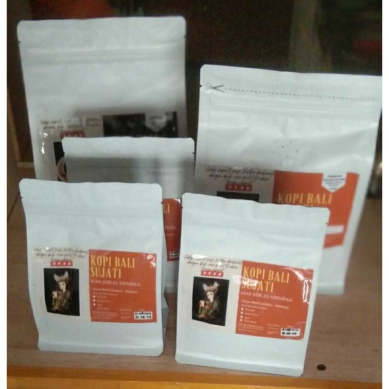 

Kopi Bali House Blend (40% arabica & 60% robusta) Honey dan Natural Process Fresh Medium Roast 500gr - WHOLE BEANS /BIJI