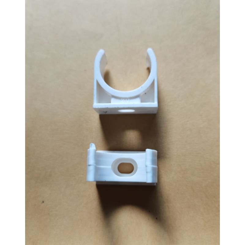 klem /  clamp pipa listrik dan  conduit