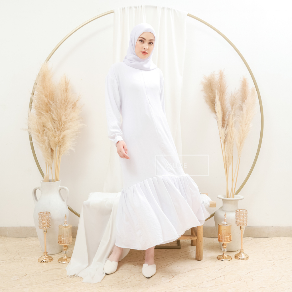 Gamis polos putih dan warna bahan crinkle airflow premium