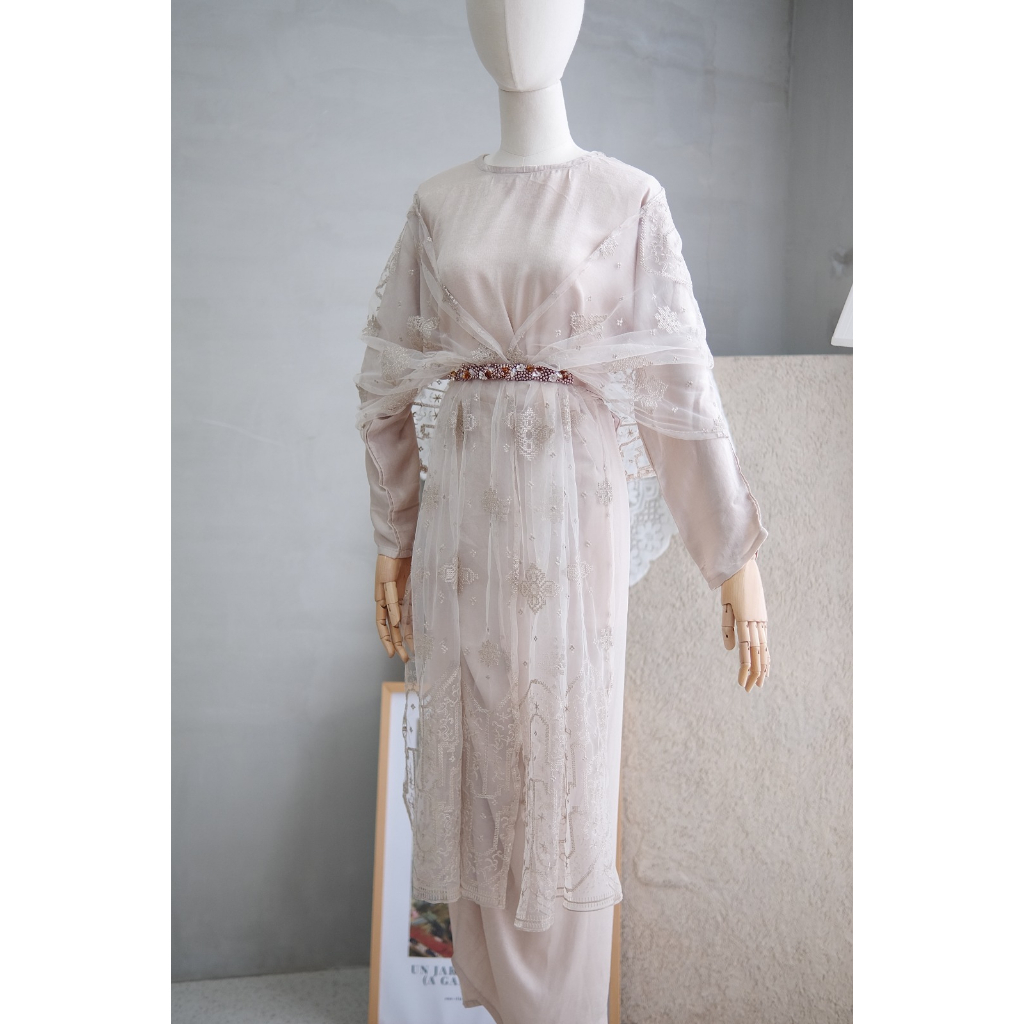 JALEELA - KAMAYA SET  (WRAP DRESS + SHAWL INCLUDED)