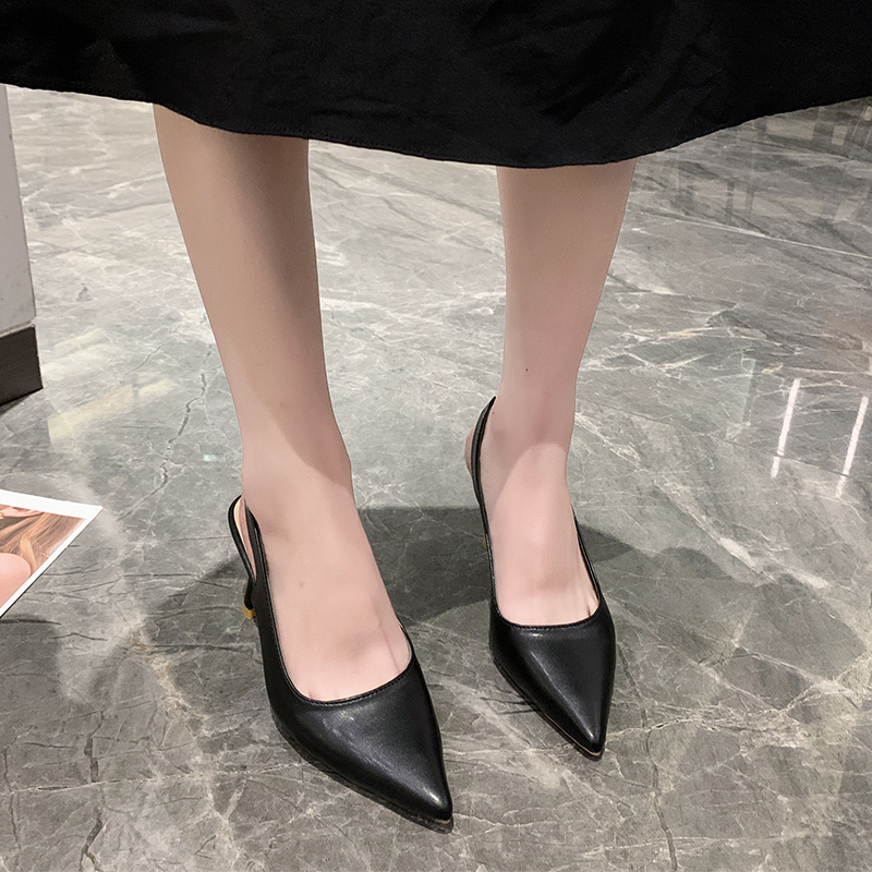 Women Shoes Strap Office Kitty Heels / Sepatu Heels Wanita 5398 (36 - 40)