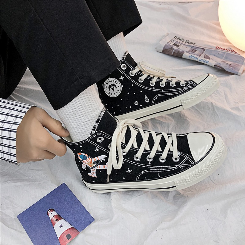 IMPORT Sepatu Pria Import Karakter Astronot Sneakers Sekolah Hitam Dewasa Remaja Premium Ukuran 39-44