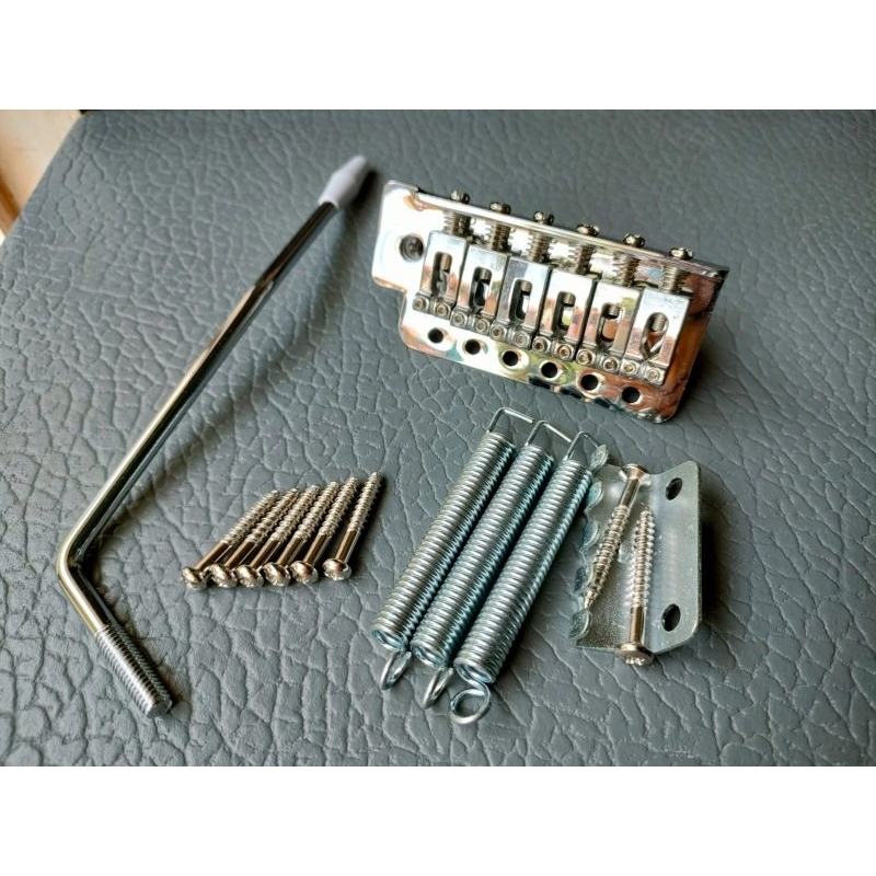 Tremolo gitar fender Semi updown