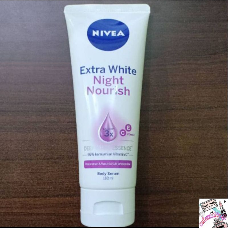 ☃️Cutezz_Ching1☃️Nivea Extra White Night Nourish 180ml