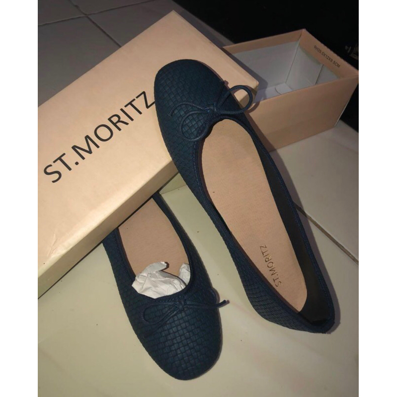 ST Moritz flat shoes