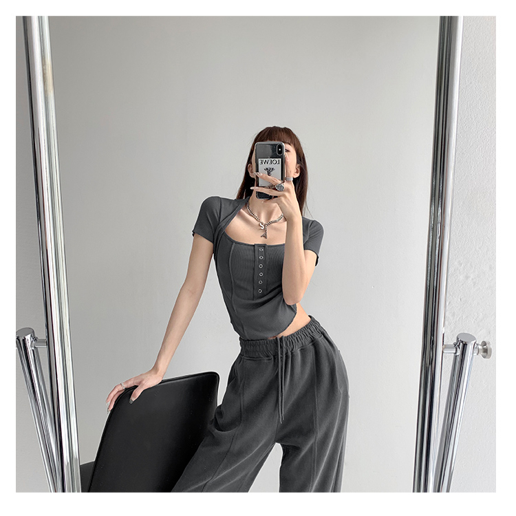 【MISSHONEY】 Square Neck Short Sleeve Button up Stretchy Crop Top 7010 S/M/L