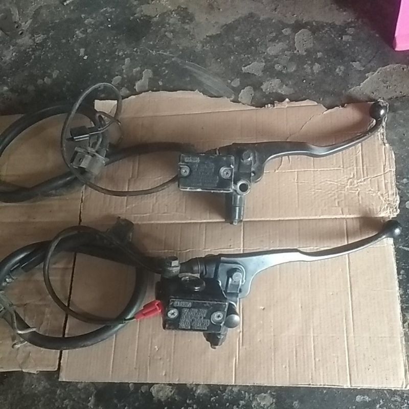 master rem cakram Yamaha Vixion,Scorpio,Yamaha R15,king new.barang second original lepasan motor kom