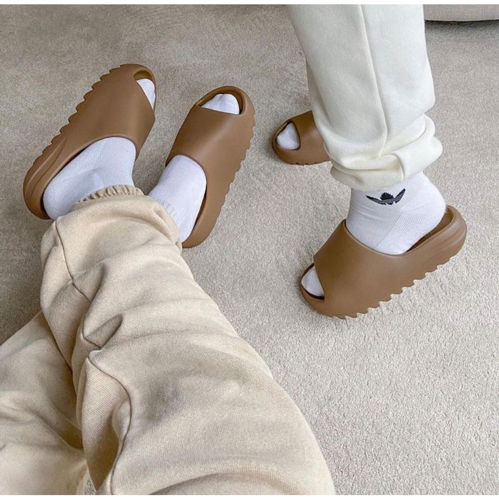 Sendal Slide EVA YEEZY Pria wanita unisex anti air anti slip premium Sandals HYPE