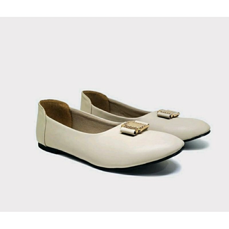 New arrival Sepatu Slip On Wanita Big size JUMBO 36-44 Pantofel Cewek Formal Mules Kaki Gemuk Kulit Beige, 42