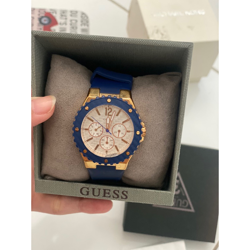 Preloved GUESS W0149L5 jam tangan wanita navy rose gold