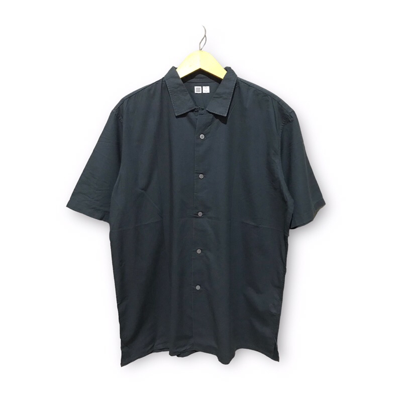Kemeja Uniqlo UUU rayon shirt
