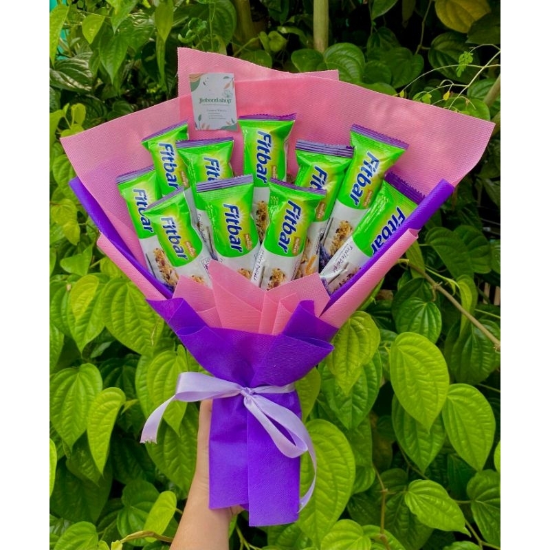 (S) Buket PINK UNGU CANTIK FITBAR DIET MENARIK MEWAH/paket/bingkisan Snack Ulang Tahun/Ultah/ Wisuda/Kado/Hadiah Pacar/sahabat/Sidang skripsi/seminar/santunan anak yatim