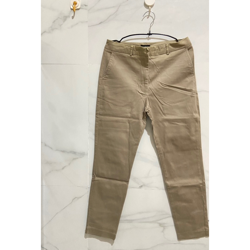 Preloved Celana Chinos Geela