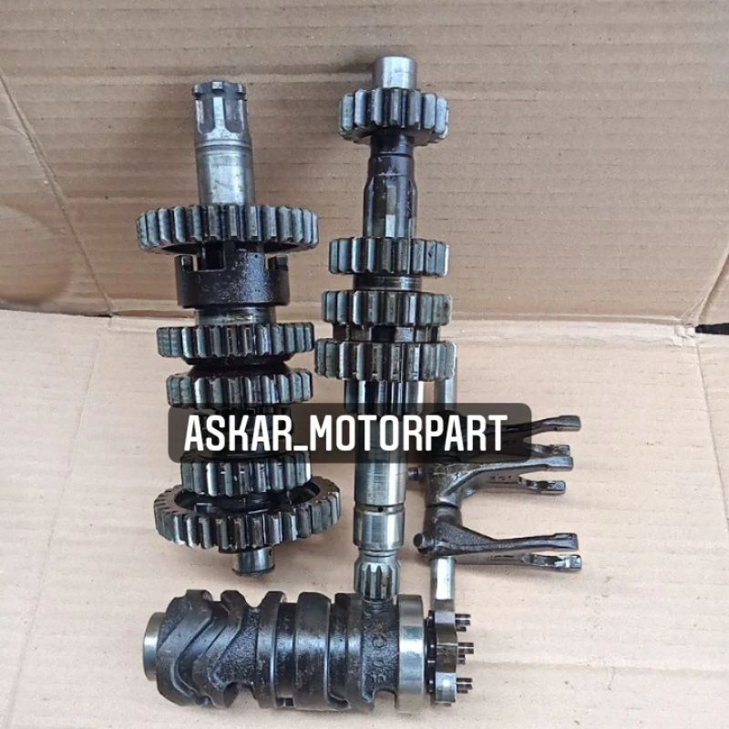 Gigi Rasio Yamaha Jupiter MX New 5 Speed Original Seken Copotan