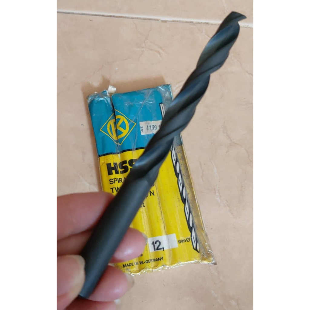 MATA BOR BESI HSS HITAM 12mm