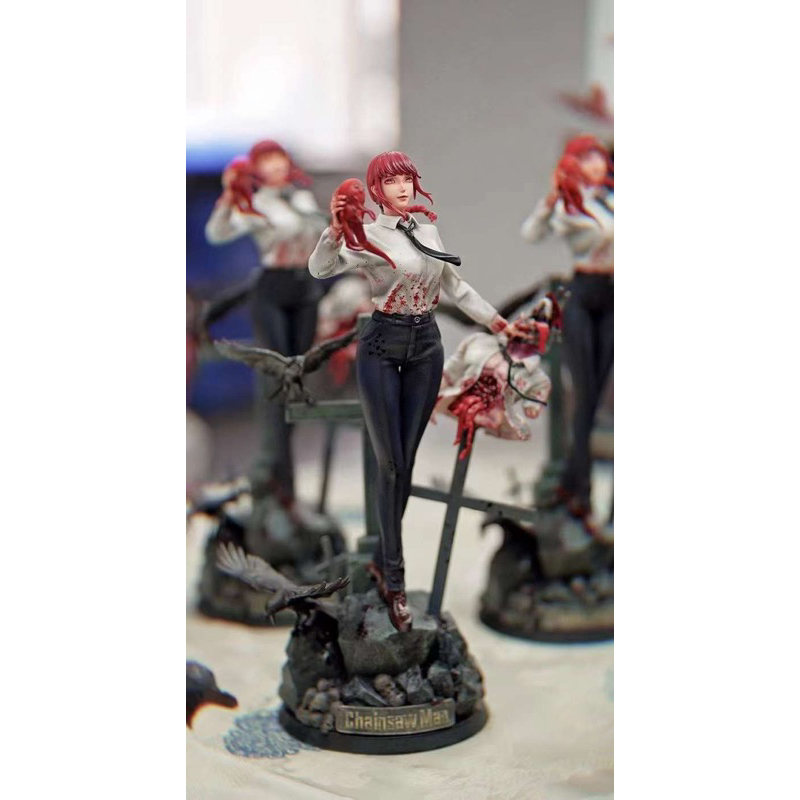 action figure model statue chainsaw man makima box