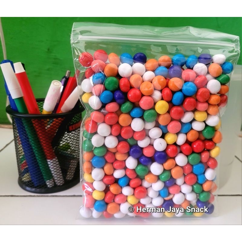 

Biskuit bola pelangi