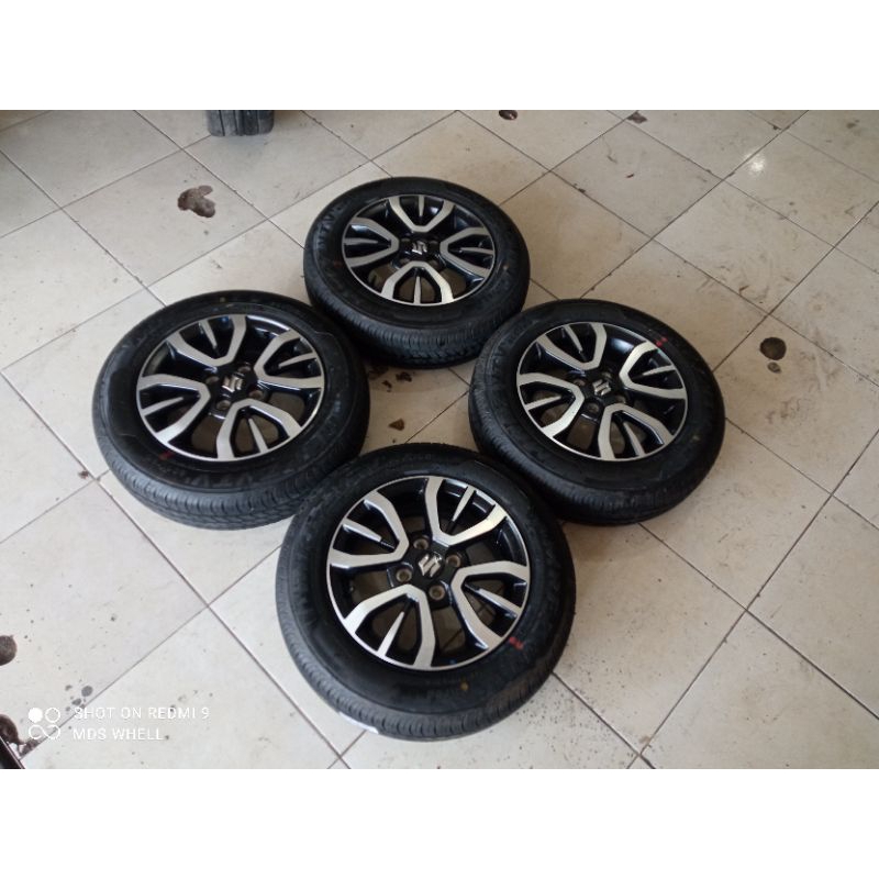 Velg Mobil bekas STD SPRESSO RING 14 LUBANG 4X100 PLS BAN 165/70/14