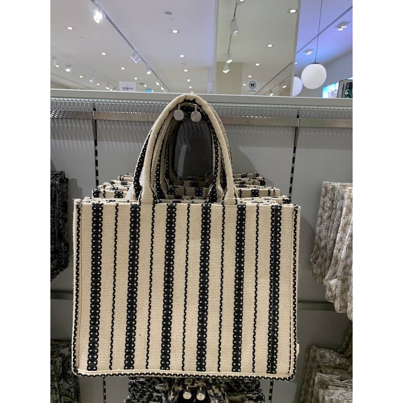 READY - HnM Book Tote / jastip jasa titip tas h&m