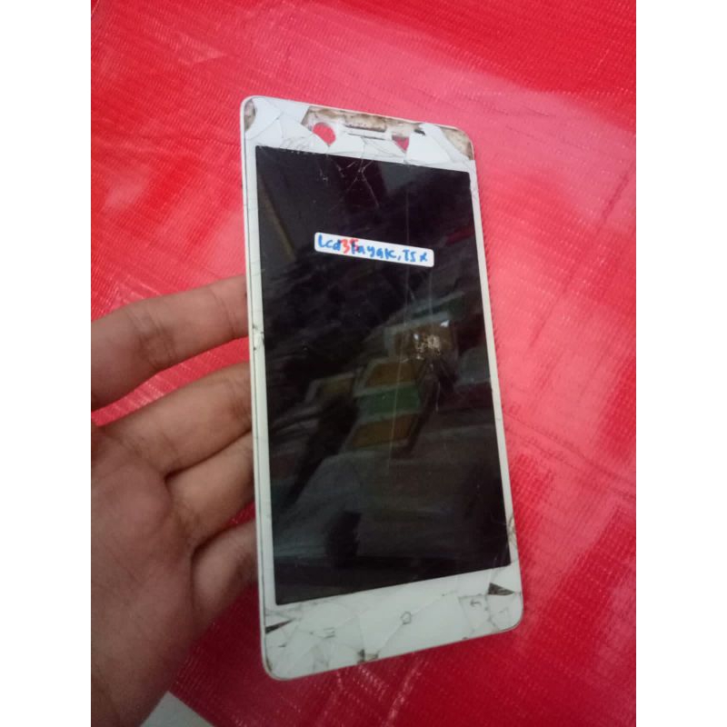 LCD LAYAK+FRAME BEKAS LENOVO A6000