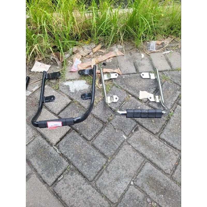 Behel Belakang Honda Grand Impressa / Legenda Repro Krom hitam