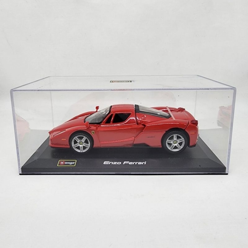 Burago Ferrari Enzo skala 1:32