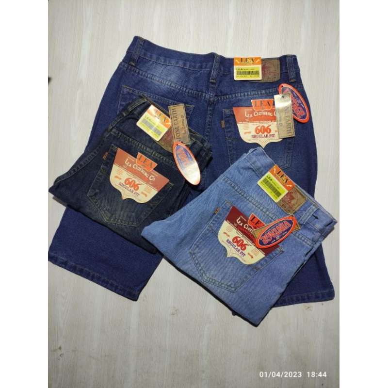 celana jeans pendek pria lea 606