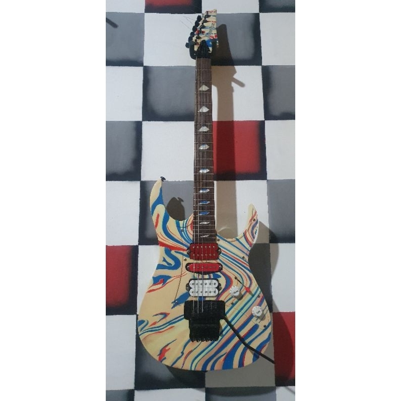 gitar elektrik ibanez UV77_PNS STEVE VAI