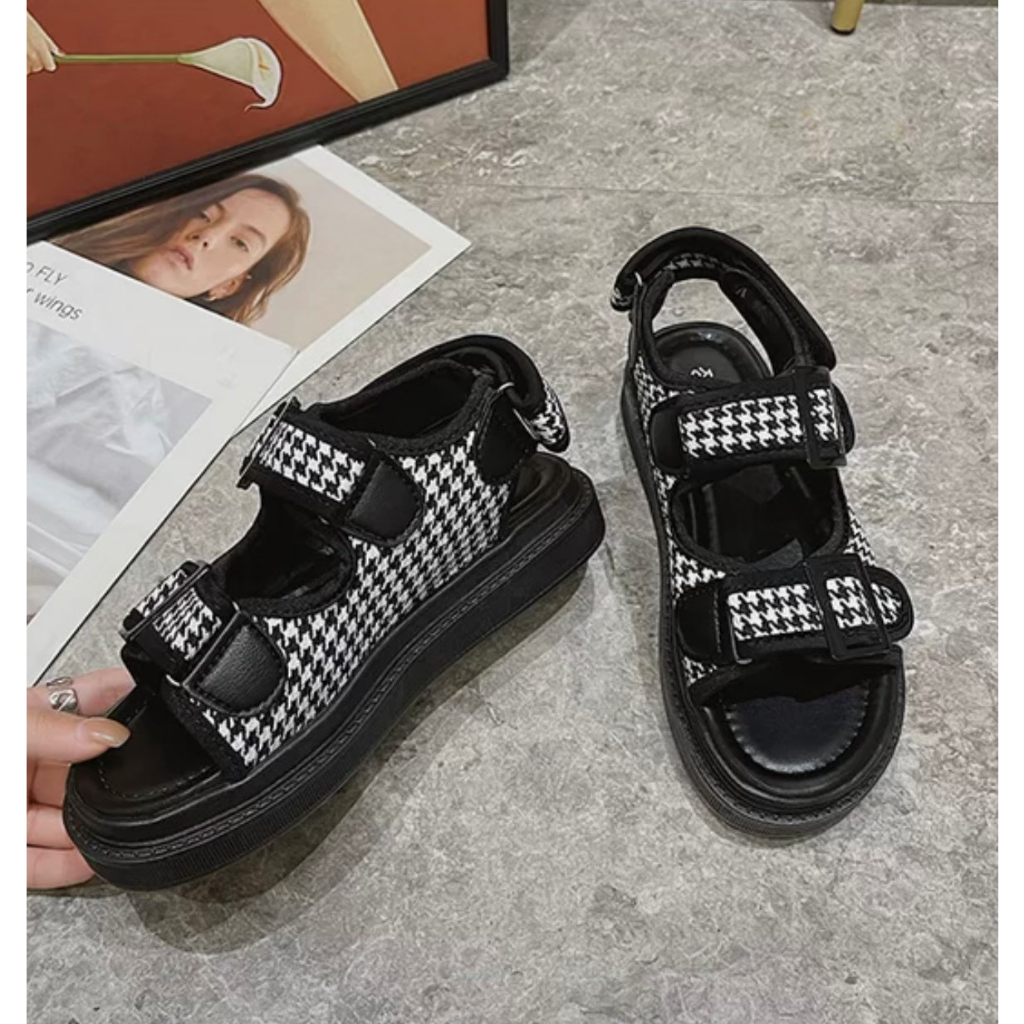 AVANCEID 1963 Sepatu Sandal Sneakers Sandal Gunung Wanita Kasual Import