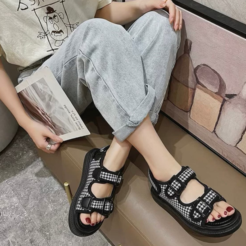 AVANCEID 1963 Sepatu Sandal Sneakers Sandal Gunung Wanita Kasual Import