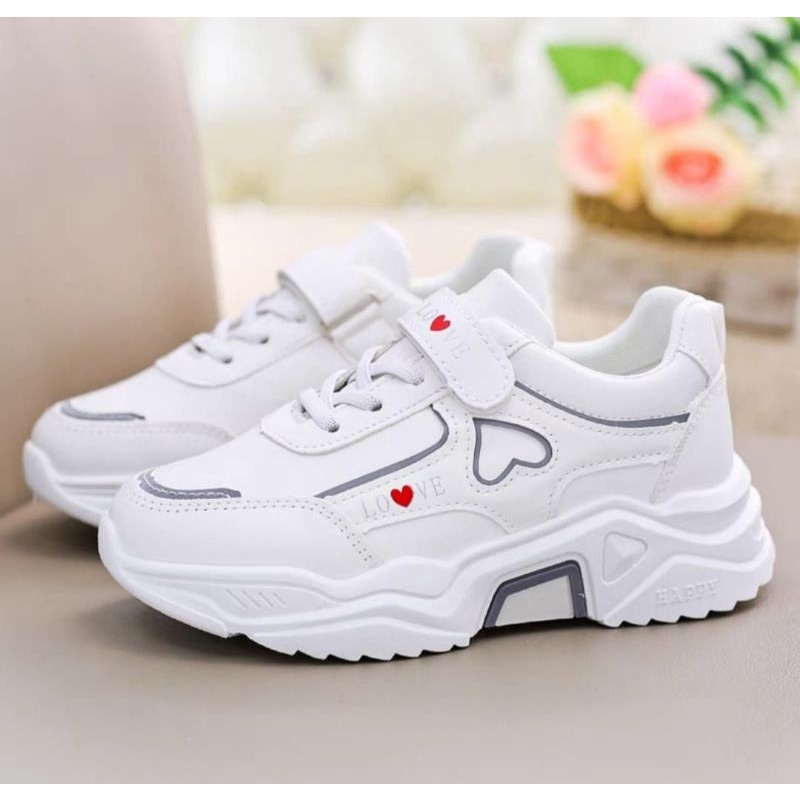 Sepatu Sneakers Anak Perempuan Love Cantik terbaru